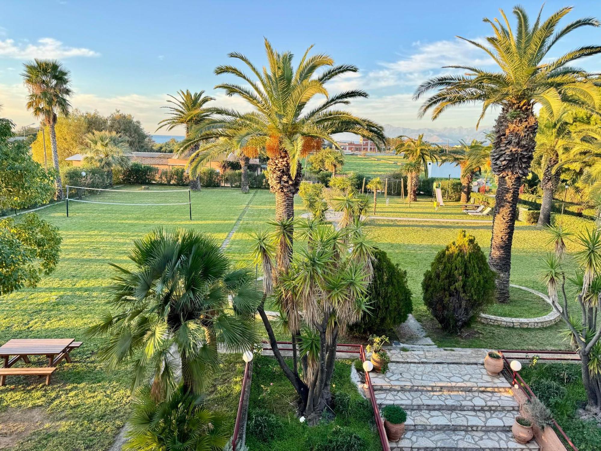 Villa Pami Almiros Beach Exterior foto